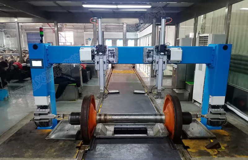 車軸探傷機 (1).jpg